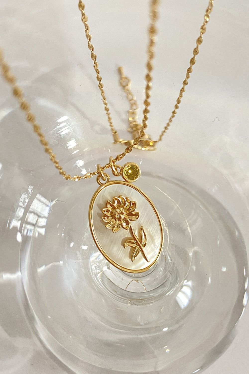 Flower Shell Pendant Copper Necklace 