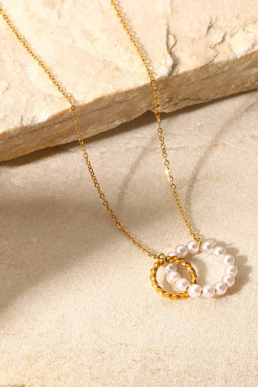 Pearl Hoop Link Pendant Necklace 