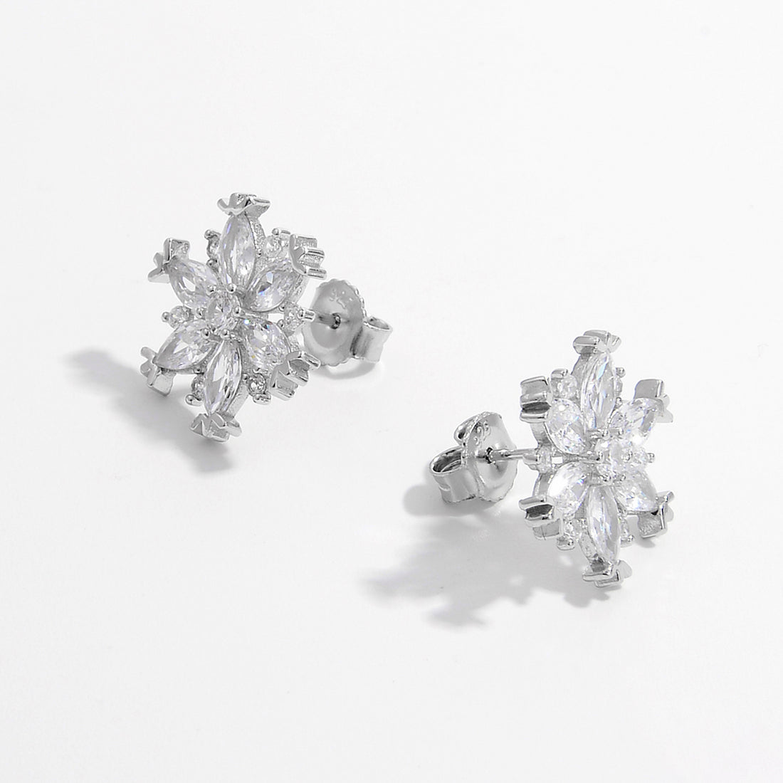 925 Sterling Silver Zircon Snowflake Earrings 