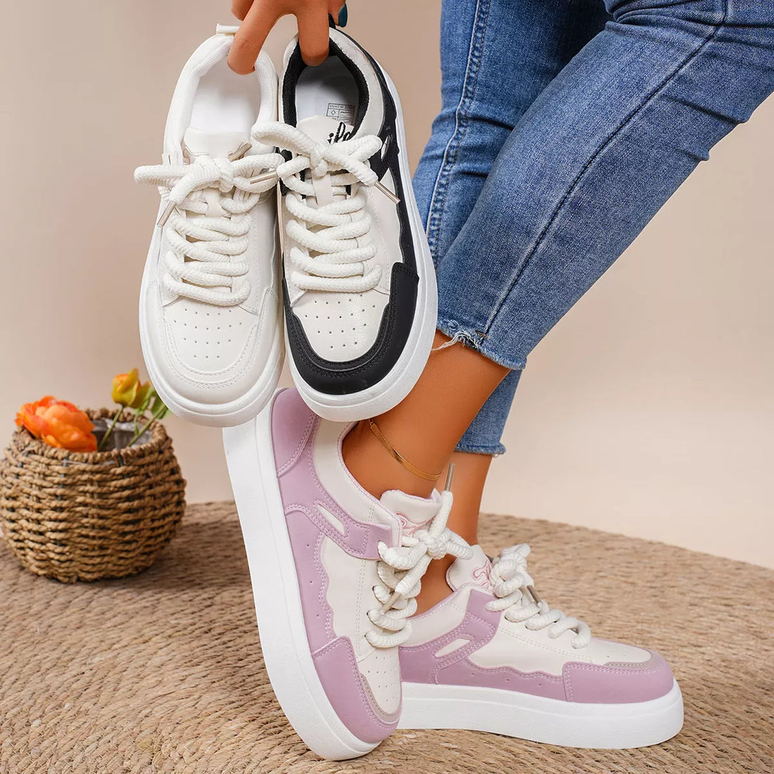 Round Toe Platform Sneakers 