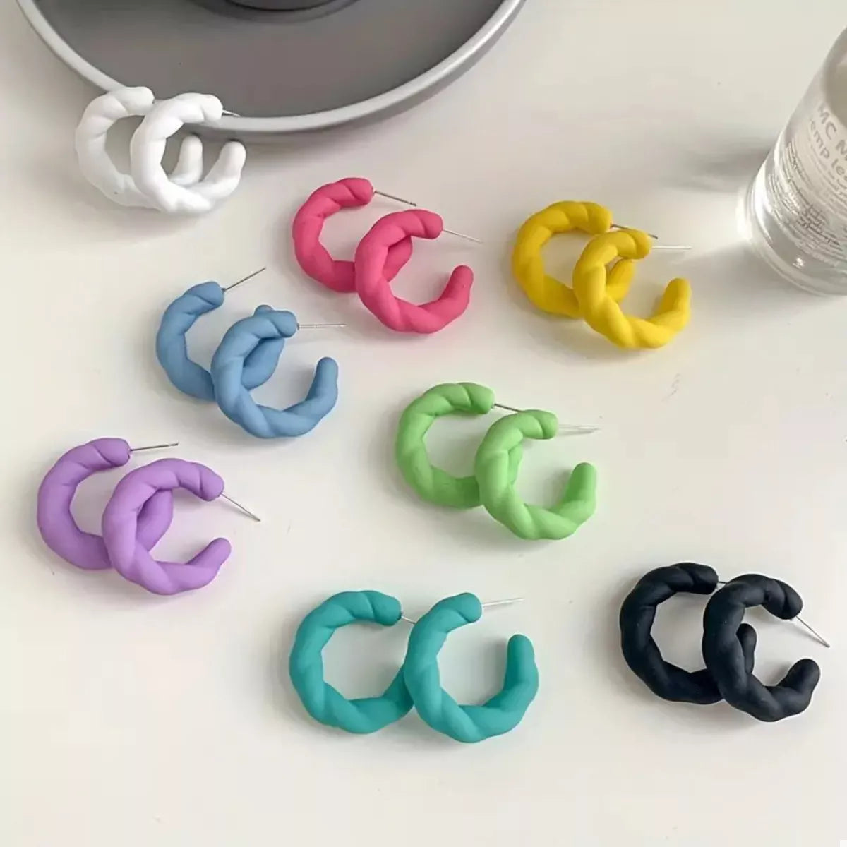 Acrylic C-Hoop Earrings 