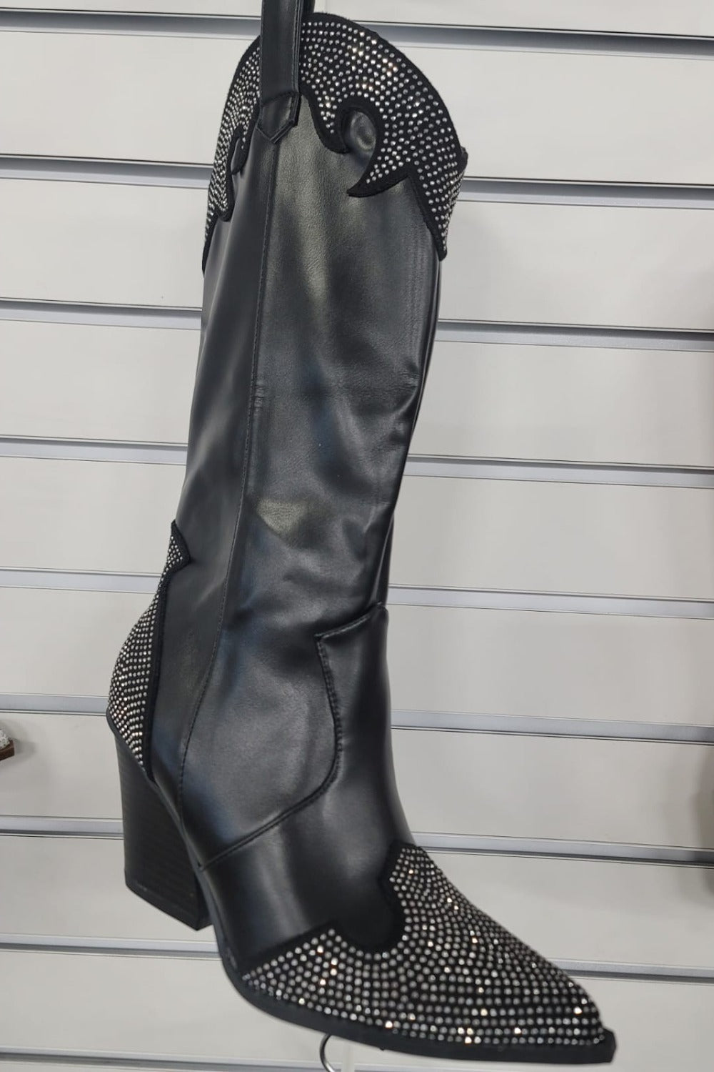 Weeboo Chunky Heel Rhinestone Decor Western Boots 