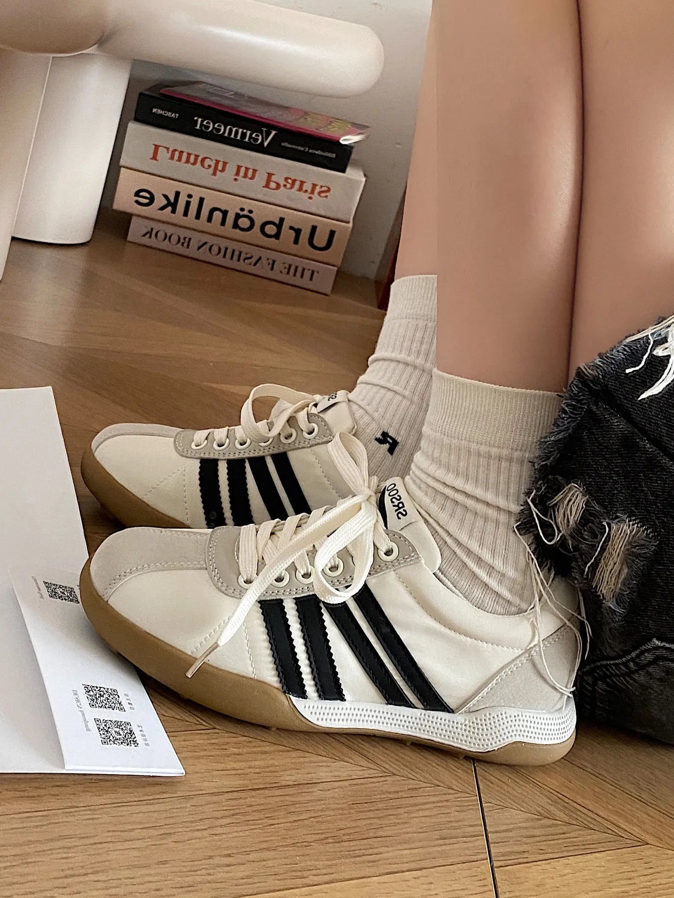 Striped Lace Up Sneakers 