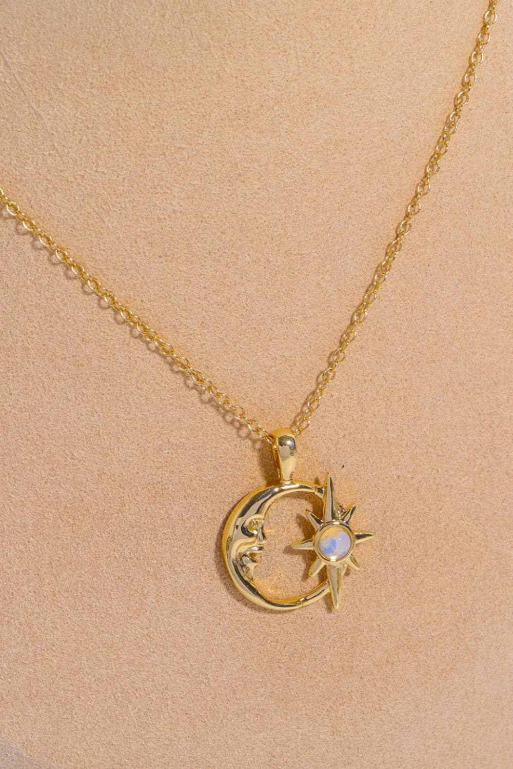 Copper 14K Gold-Plated Moon & Star Shape Pendant Necklace 