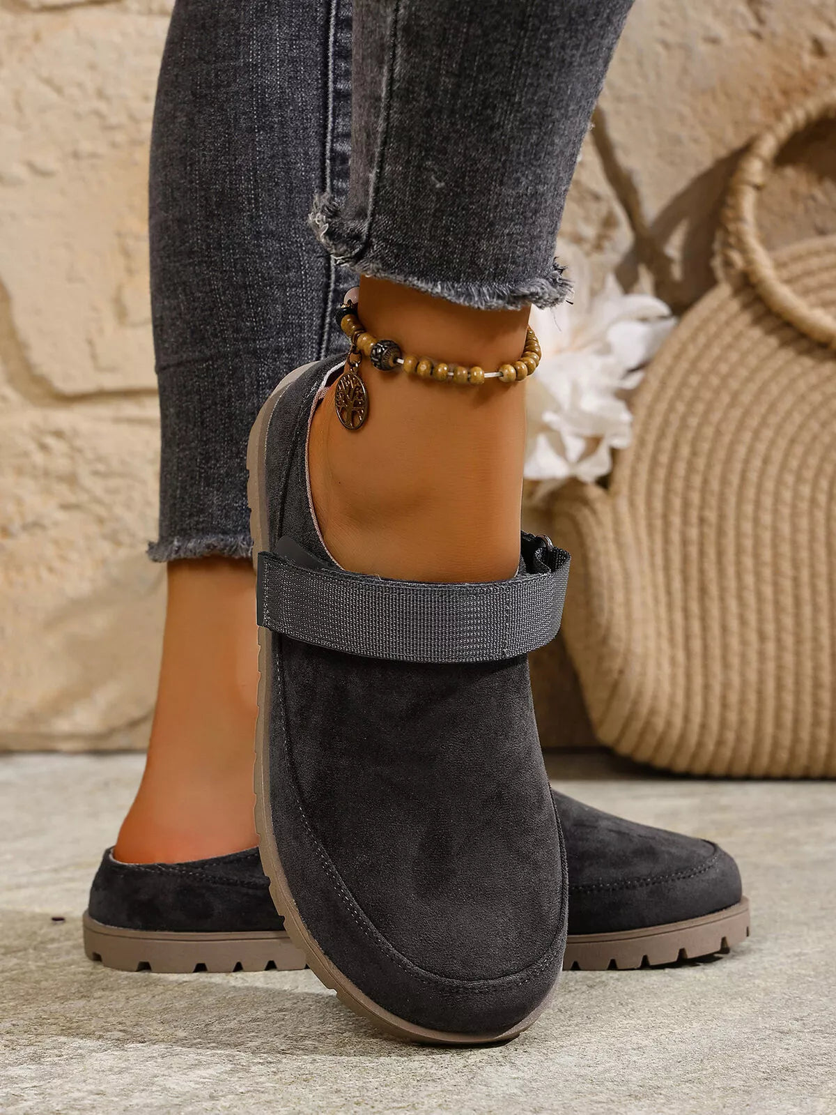 Round Toe Flats Slip-Ons 