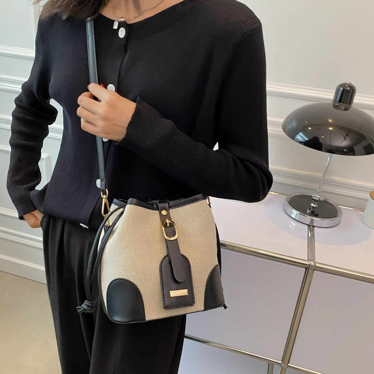 Straw Braided Adjustable Strap Crossbody Bag 