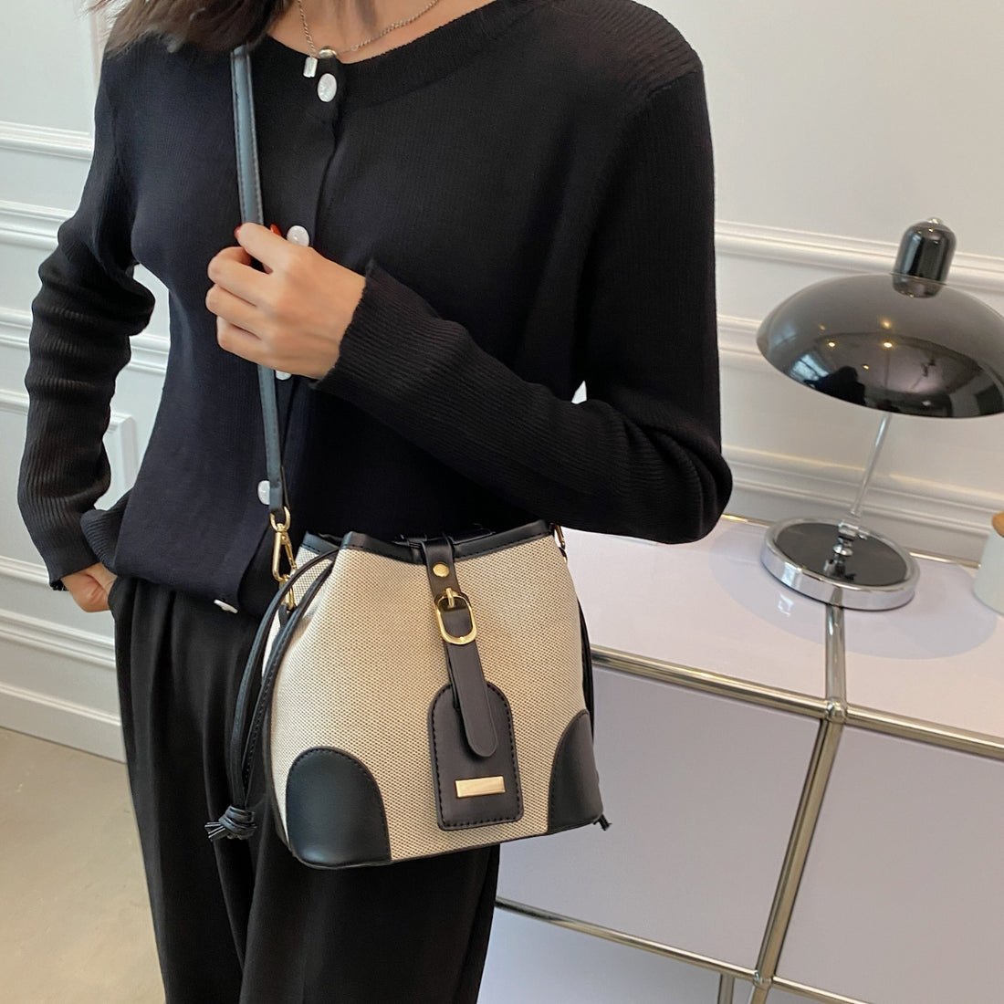 Straw Braided Adjustable Strap Crossbody Bag 