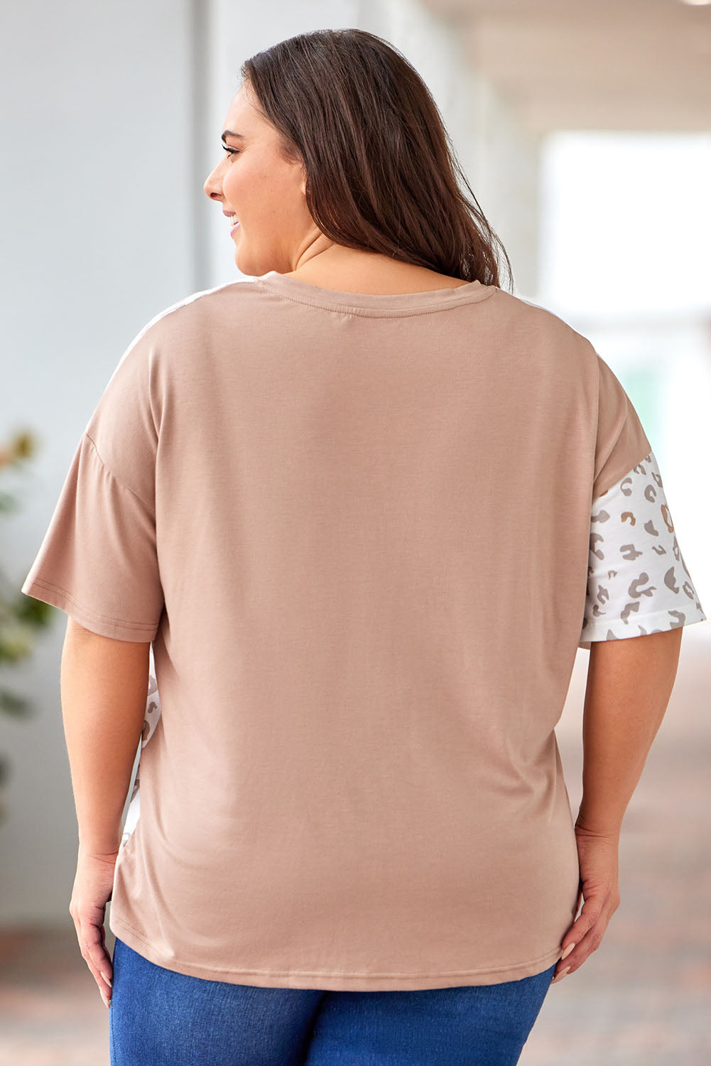 Plus Size Leopard V-Neck T-Shirt 