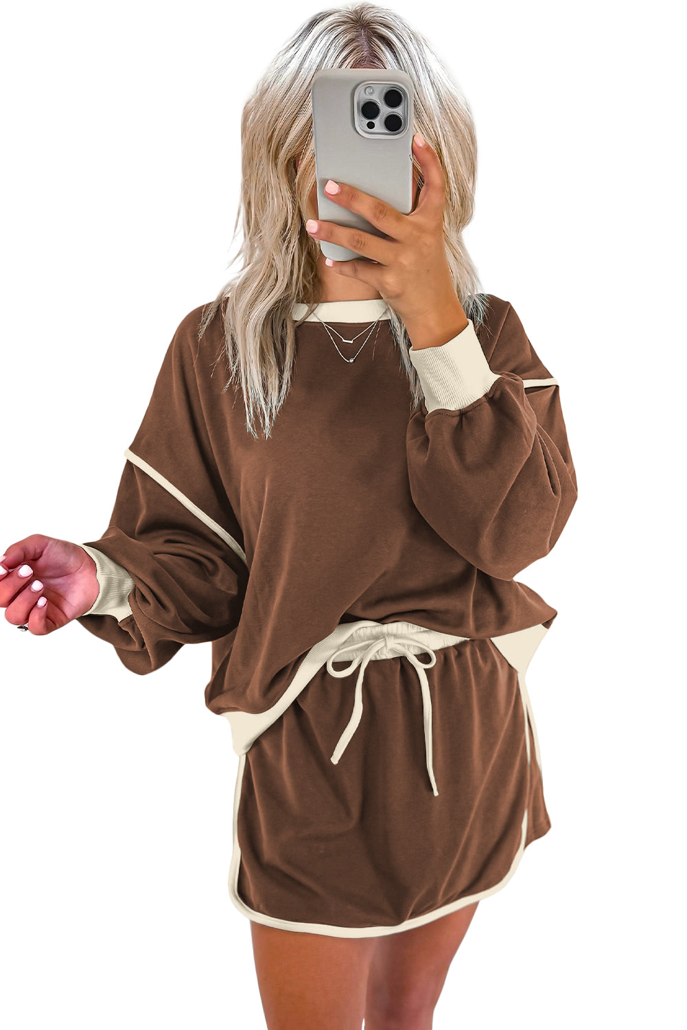 Evergreen Color Contrast Loose Pullover and Lace-up Waist Skort Set Two Piece Sets/Two Piece Dresses