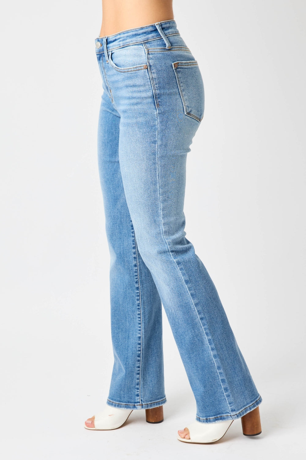 Judy Blue Full Size Mid-Rise Waist Straight Jeans 