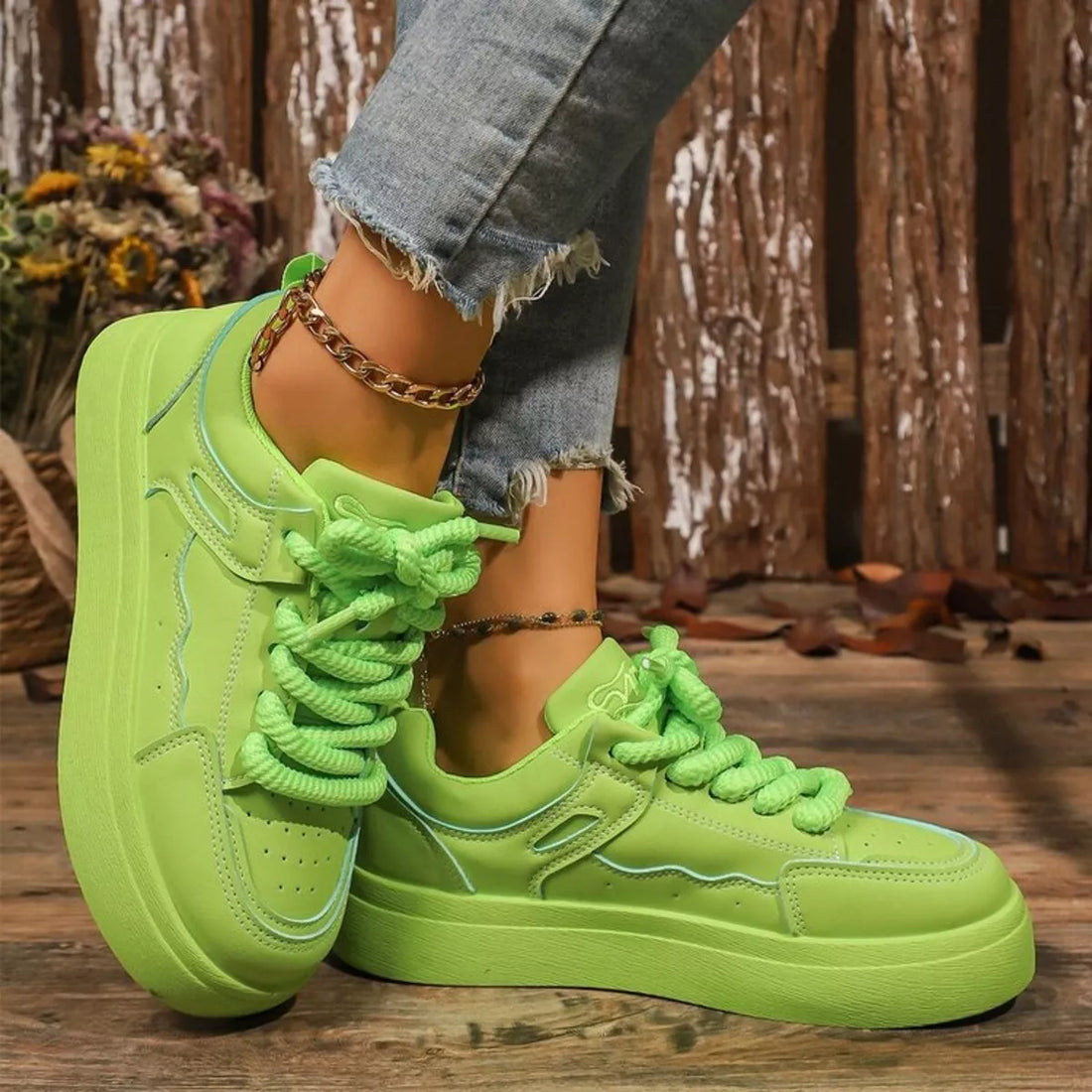 Round Toe Platform Sneakers 