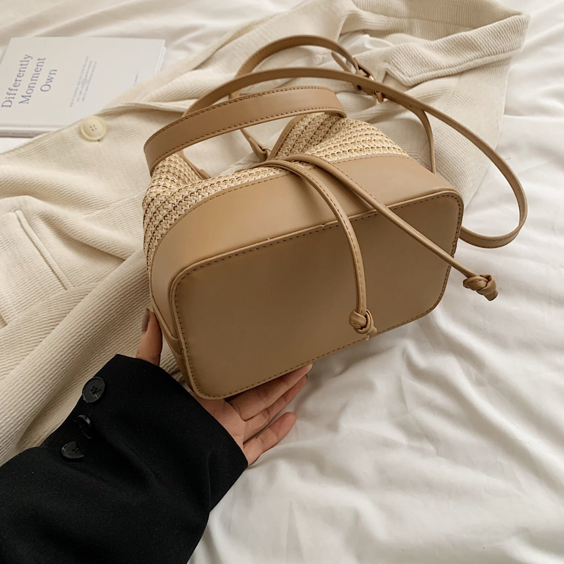 Straw Braided Shoulder Bag 