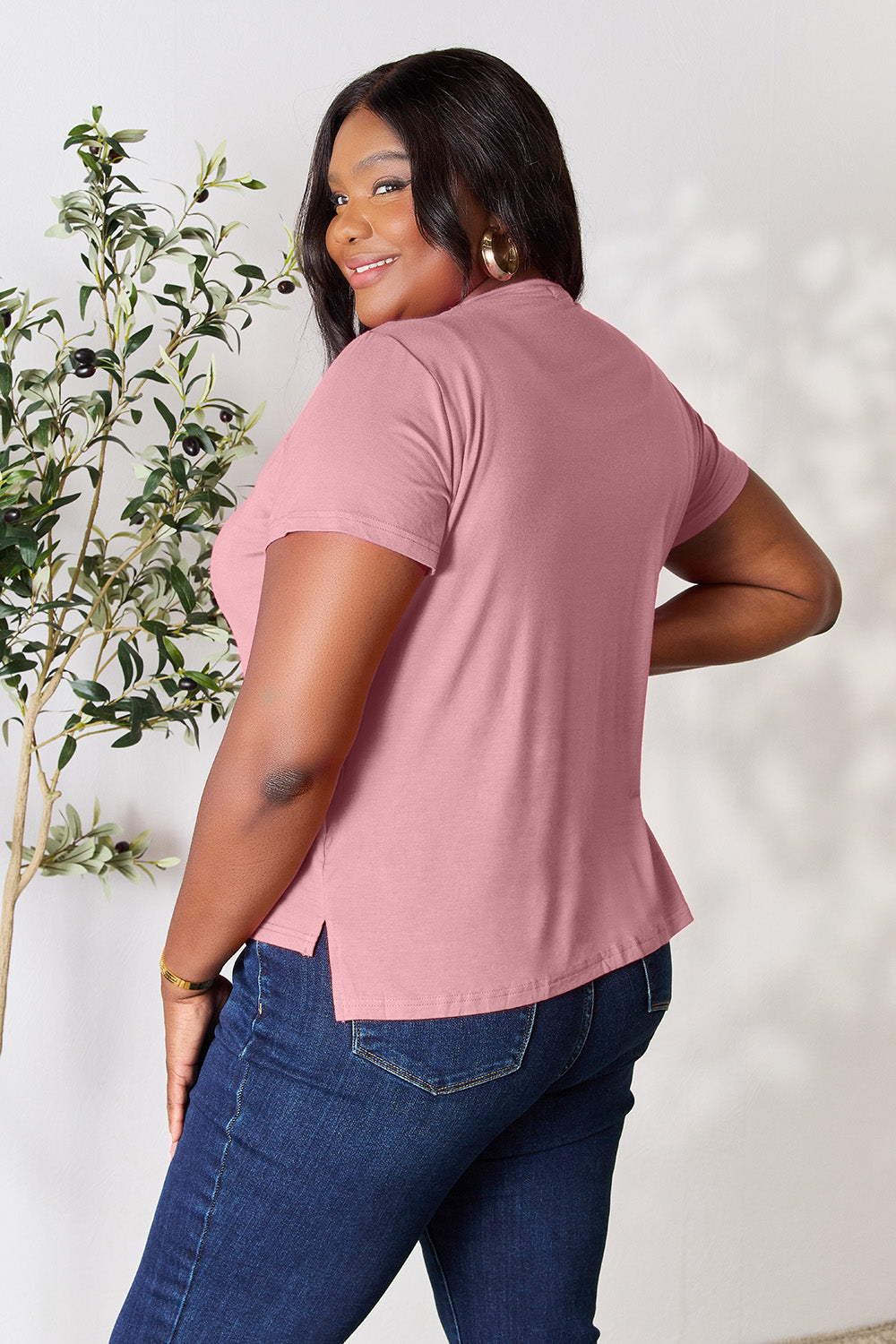 Basic Bae Full Size Round Neck Short Sleeve T-Shirt 