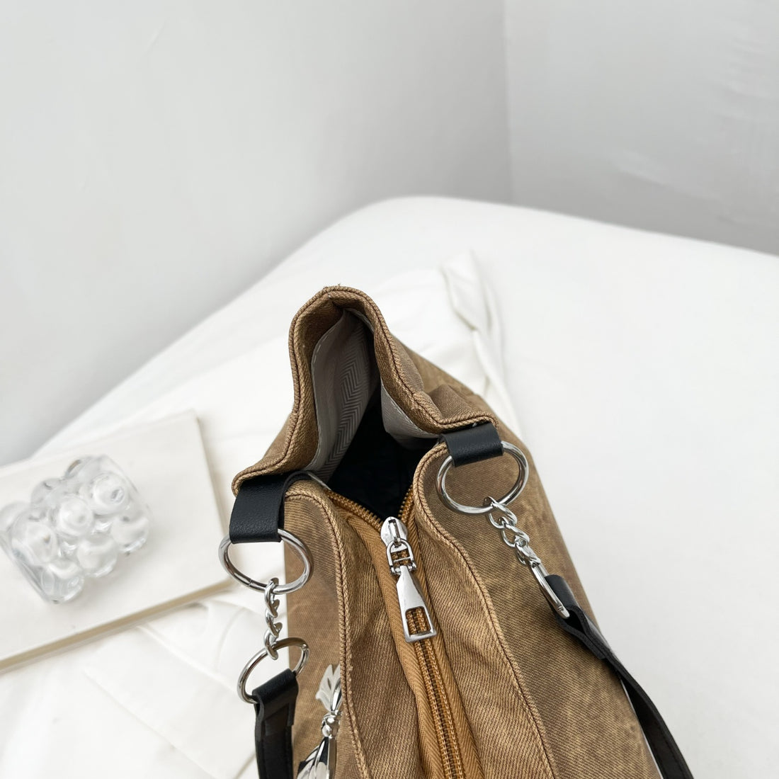 Bow Polyester Medium Tote Bag 