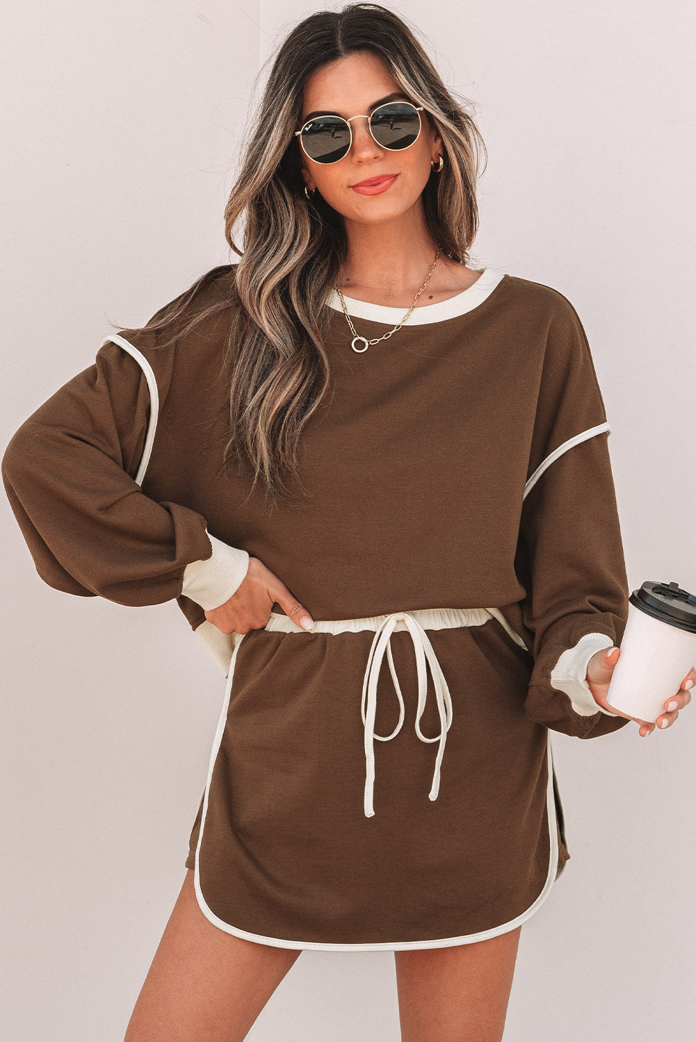 Evergreen Color Contrast Loose Pullover and Lace-up Waist Skort Set Two Piece Sets/Two Piece Dresses