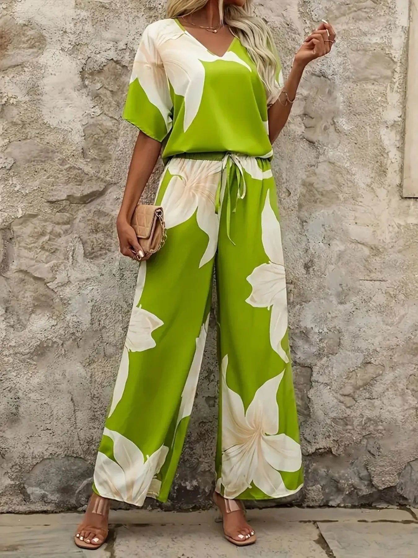 Printed V-Neck Top and Pants Set Two Piece Dresses